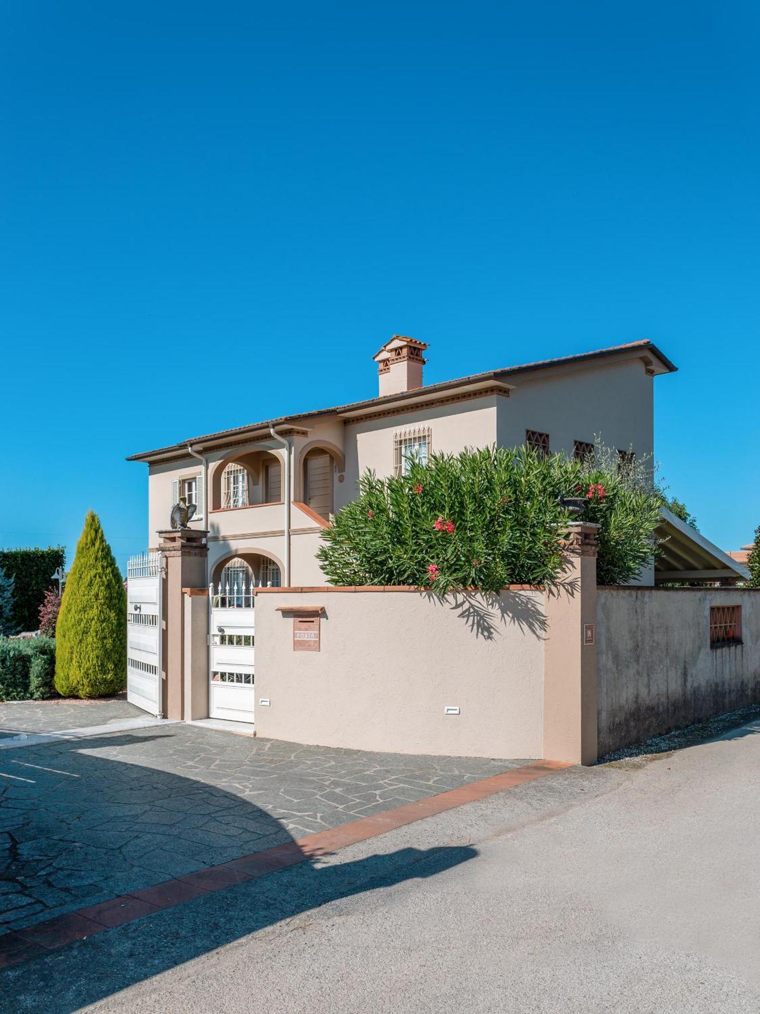 La Campagnola Panzió Pietrasanta Kültér fotó